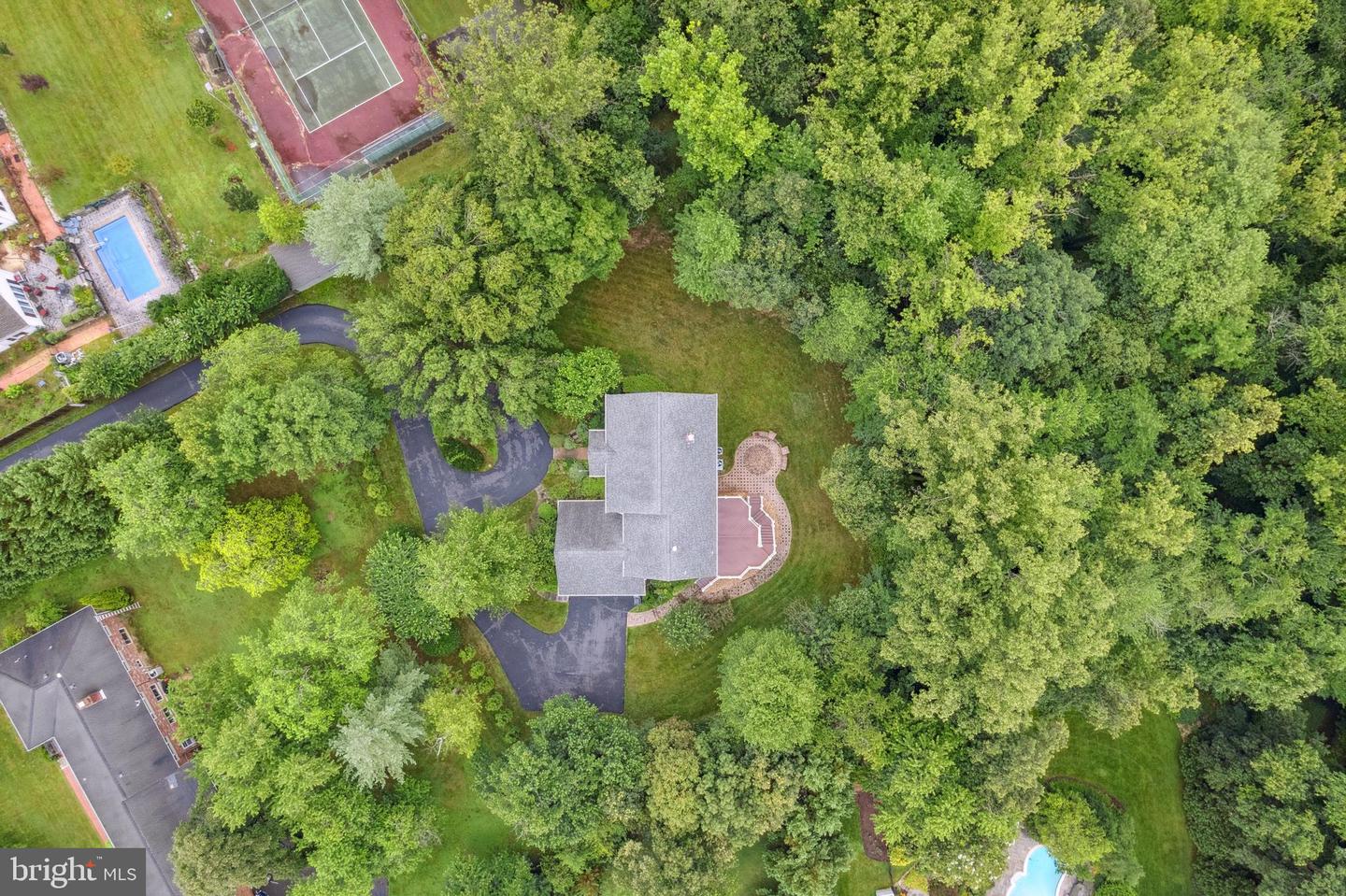4427 BROOKSIDE DR, ALEXANDRIA, Virginia 22312, 5 Bedrooms Bedrooms, ,3 BathroomsBathrooms,Residential,For sale,4427 BROOKSIDE DR,VAFX2235446 MLS # VAFX2235446