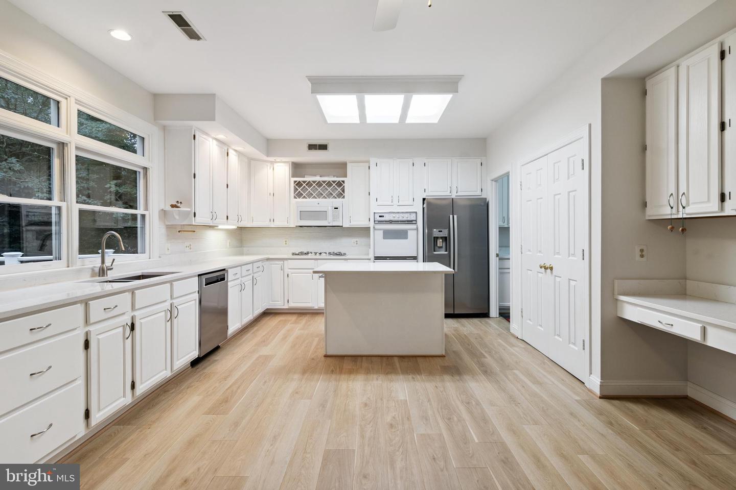 4427 BROOKSIDE DR, ALEXANDRIA, Virginia 22312, 5 Bedrooms Bedrooms, ,3 BathroomsBathrooms,Residential,For sale,4427 BROOKSIDE DR,VAFX2235446 MLS # VAFX2235446