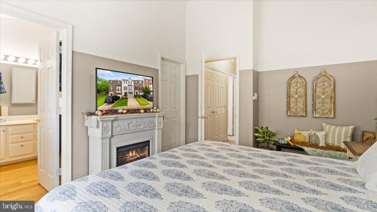 5554 JOWETT CT, ALEXANDRIA, Virginia 22315, 3 Bedrooms Bedrooms, ,2 BathroomsBathrooms,Residential,For sale,5554 JOWETT CT,VAFX2238190 MLS # VAFX2238190