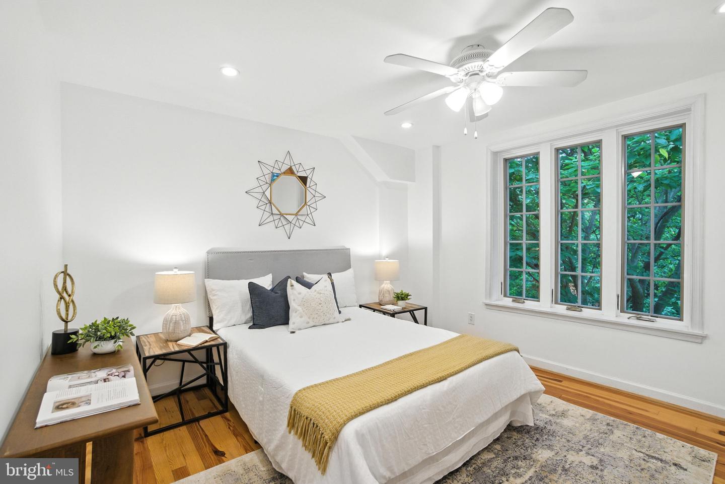 1072 30TH ST NW, WASHINGTON, District Of Columbia 20007, 2 Bedrooms Bedrooms, ,2 BathroomsBathrooms,Residential,For sale,1072 30TH ST NW,DCDC2201630 MLS # DCDC2201630