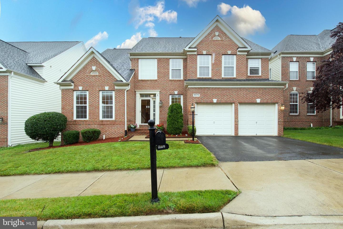 9573 5TH PL, LORTON, Virginia 22079, 4 Bedrooms Bedrooms, ,3 BathroomsBathrooms,Residential,For sale,9573 5TH PL,VAFX2245578 MLS # VAFX2245578