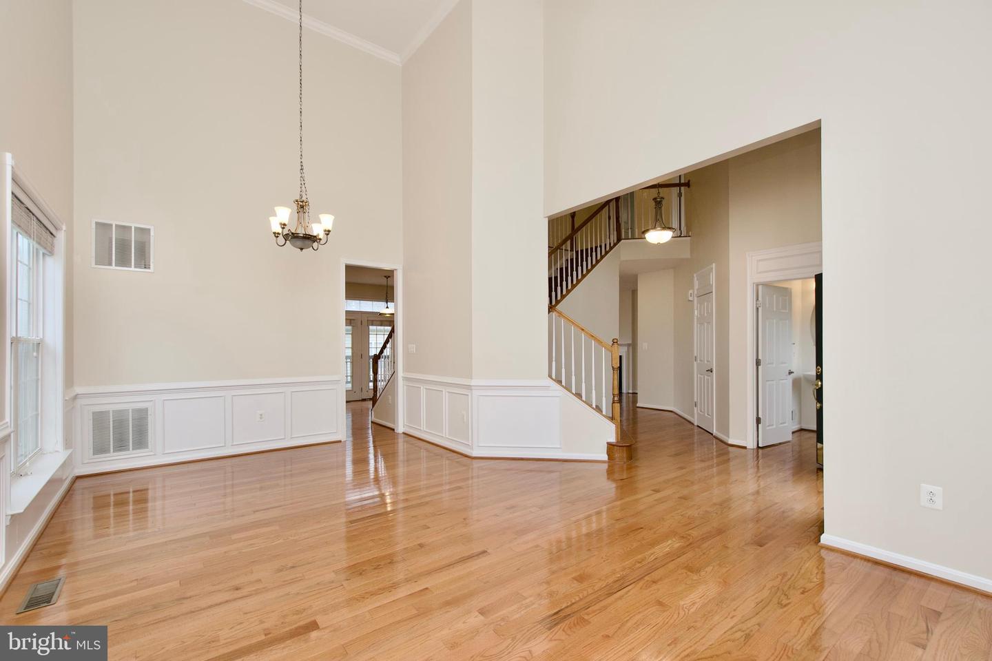 9573 5TH PL, LORTON, Virginia 22079, 4 Bedrooms Bedrooms, ,3 BathroomsBathrooms,Residential,For sale,9573 5TH PL,VAFX2245578 MLS # VAFX2245578