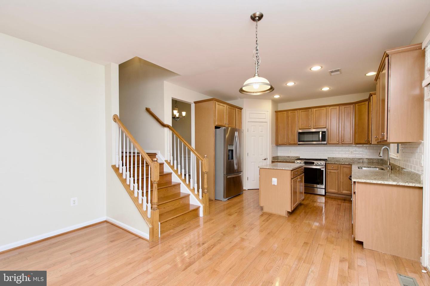 9573 5TH PL, LORTON, Virginia 22079, 4 Bedrooms Bedrooms, ,3 BathroomsBathrooms,Residential,For sale,9573 5TH PL,VAFX2245578 MLS # VAFX2245578
