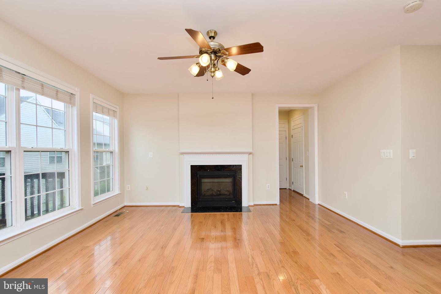 9573 5TH PL, LORTON, Virginia 22079, 4 Bedrooms Bedrooms, ,3 BathroomsBathrooms,Residential,For sale,9573 5TH PL,VAFX2245578 MLS # VAFX2245578