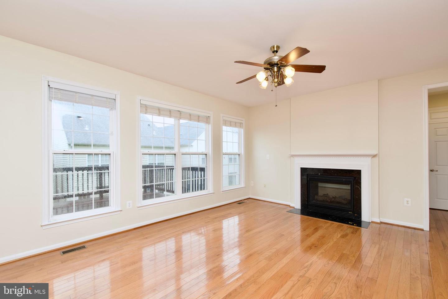 9573 5TH PL, LORTON, Virginia 22079, 4 Bedrooms Bedrooms, ,3 BathroomsBathrooms,Residential,For sale,9573 5TH PL,VAFX2245578 MLS # VAFX2245578