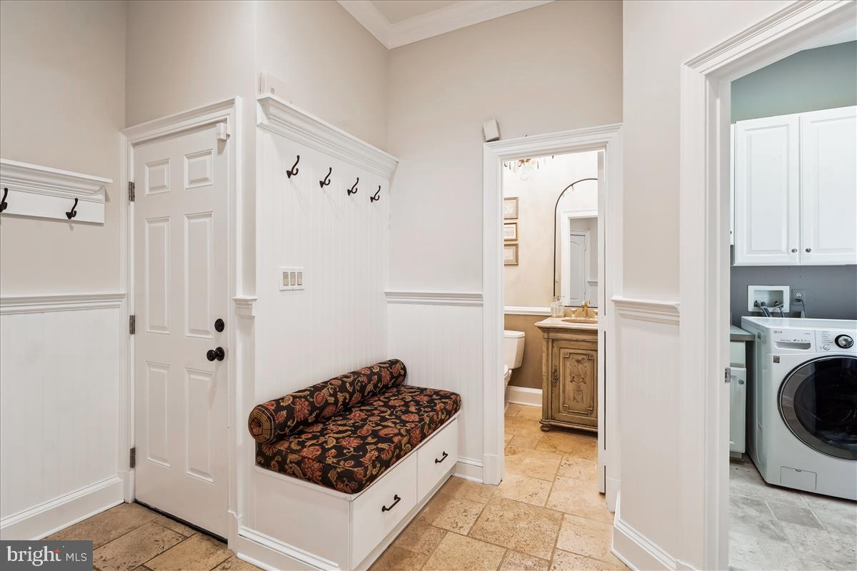 10757 TERKES VW, GREAT FALLS, Virginia 22066, 6 Bedrooms Bedrooms, ,5 BathroomsBathrooms,Residential,For sale,10757 TERKES VW,VAFX2247670 MLS # VAFX2247670