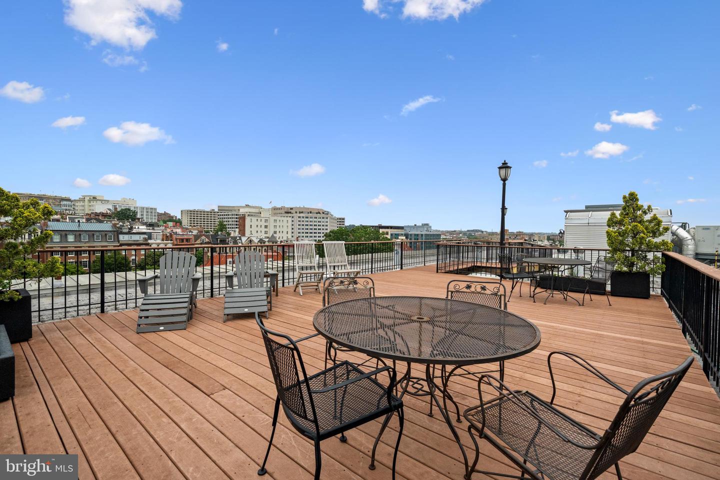 2129 FLORIDA AVE NW #503, WASHINGTON, District Of Columbia 20008, 1 Bedroom Bedrooms, ,1 BathroomBathrooms,Residential,For sale,2129 FLORIDA AVE NW #503,DCDC2206222 MLS # DCDC2206222