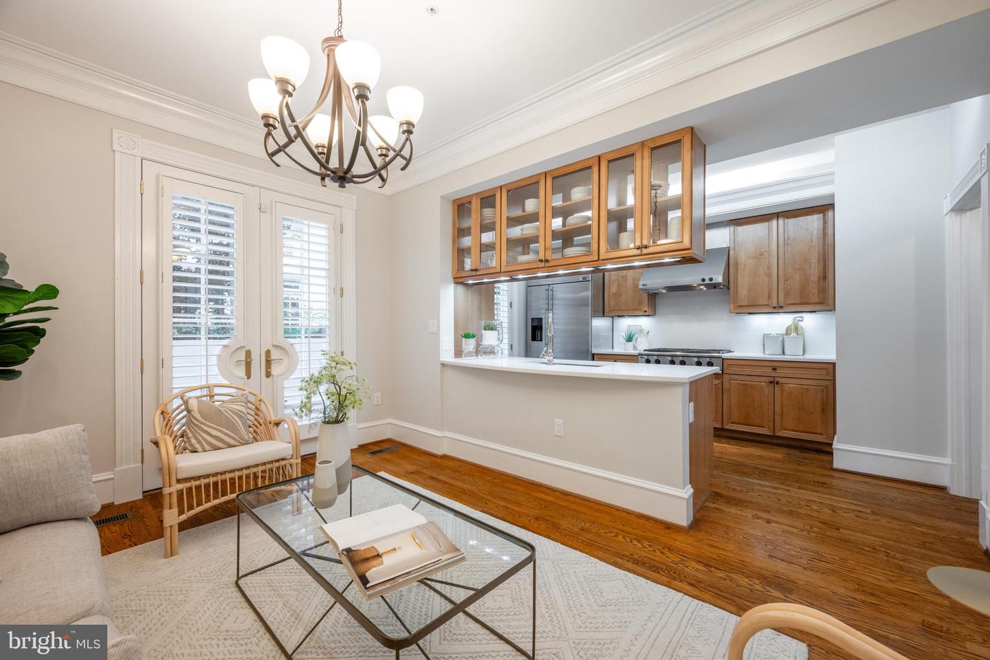 713 S UNION ST, ALEXANDRIA, Virginia 22314, 3 Bedrooms Bedrooms, ,4 BathroomsBathrooms,Residential,For sale,713 S UNION ST,VAAX2046772 MLS # VAAX2046772