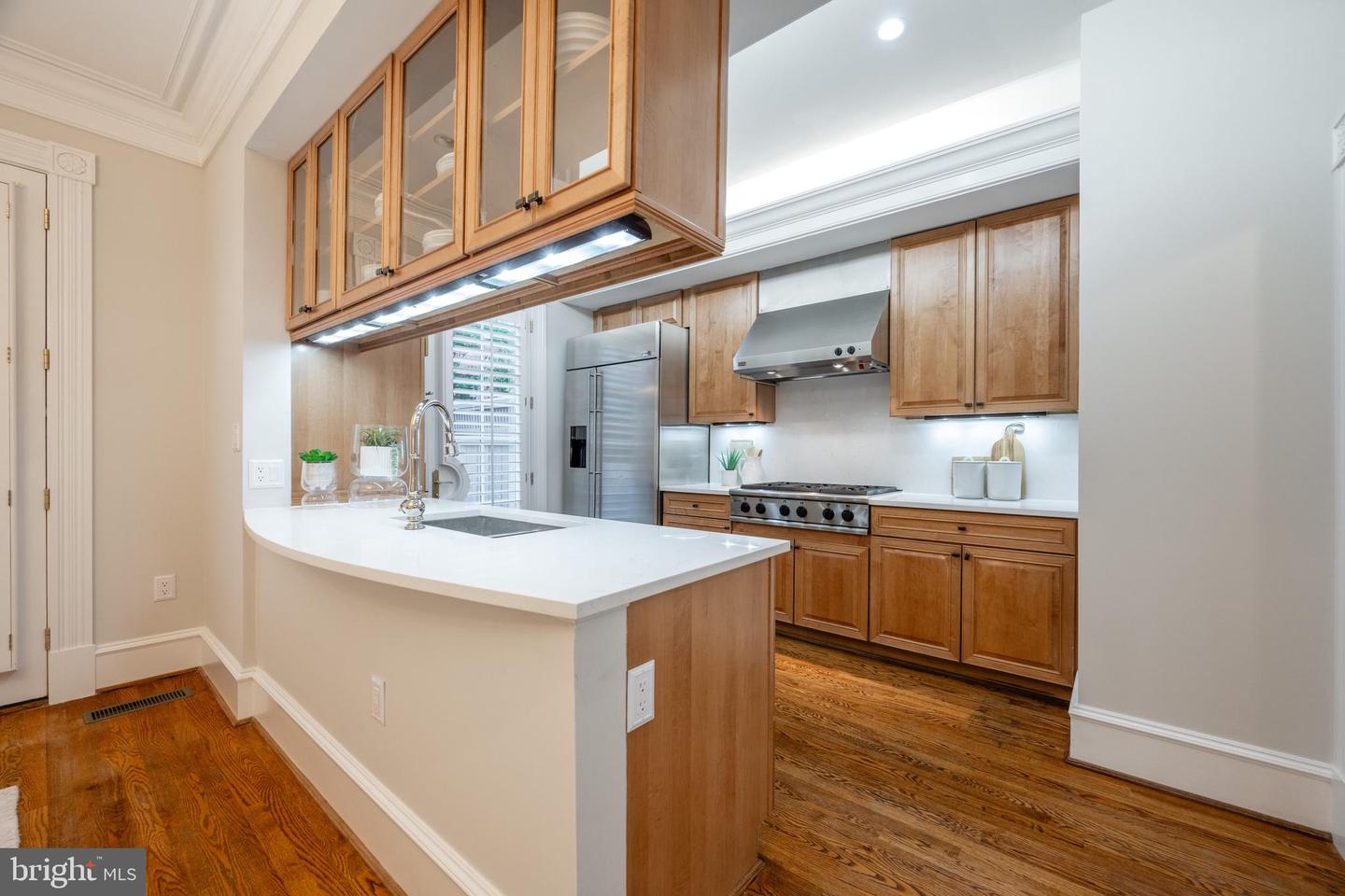 713 S UNION ST, ALEXANDRIA, Virginia 22314, 3 Bedrooms Bedrooms, ,4 BathroomsBathrooms,Residential,For sale,713 S UNION ST,VAAX2046772 MLS # VAAX2046772