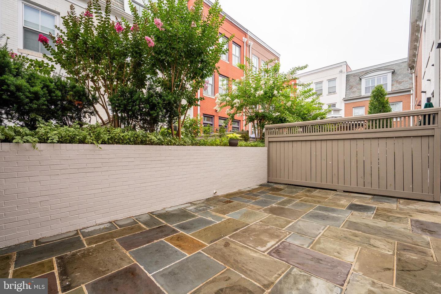 713 S UNION ST, ALEXANDRIA, Virginia 22314, 3 Bedrooms Bedrooms, ,4 BathroomsBathrooms,Residential,For sale,713 S UNION ST,VAAX2046772 MLS # VAAX2046772
