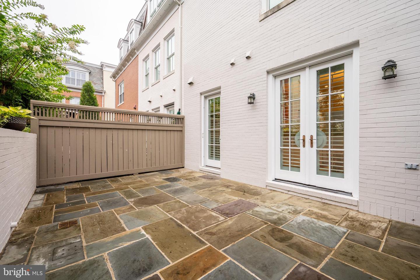 713 S UNION ST, ALEXANDRIA, Virginia 22314, 3 Bedrooms Bedrooms, ,4 BathroomsBathrooms,Residential,For sale,713 S UNION ST,VAAX2046772 MLS # VAAX2046772