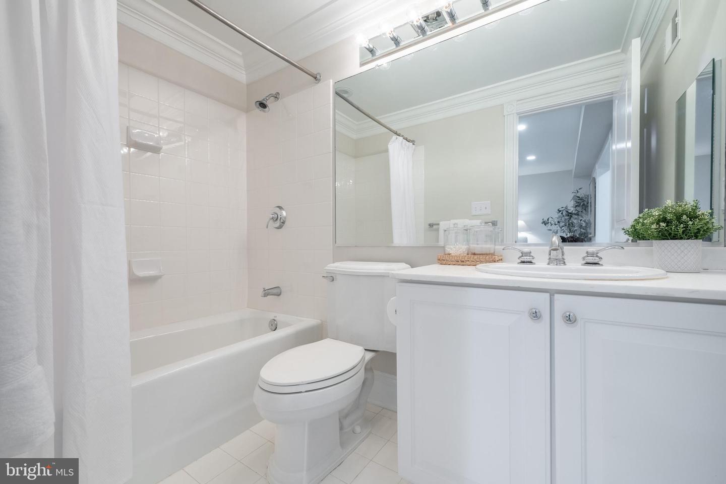 713 S UNION ST, ALEXANDRIA, Virginia 22314, 3 Bedrooms Bedrooms, ,4 BathroomsBathrooms,Residential,For sale,713 S UNION ST,VAAX2046772 MLS # VAAX2046772