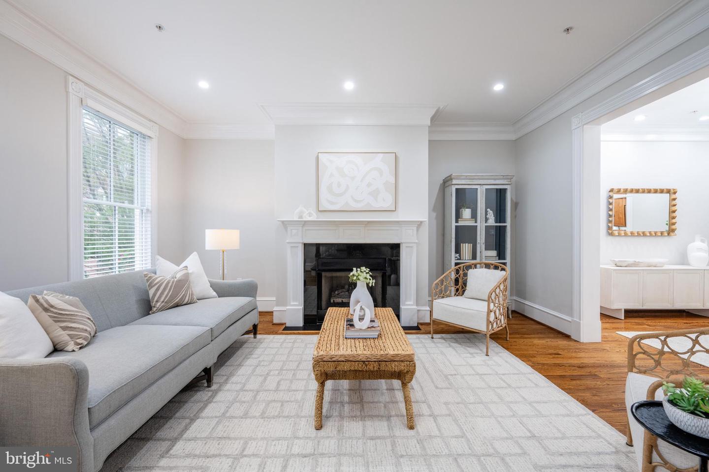 713 S UNION ST, ALEXANDRIA, Virginia 22314, 3 Bedrooms Bedrooms, ,4 BathroomsBathrooms,Residential,For sale,713 S UNION ST,VAAX2046772 MLS # VAAX2046772