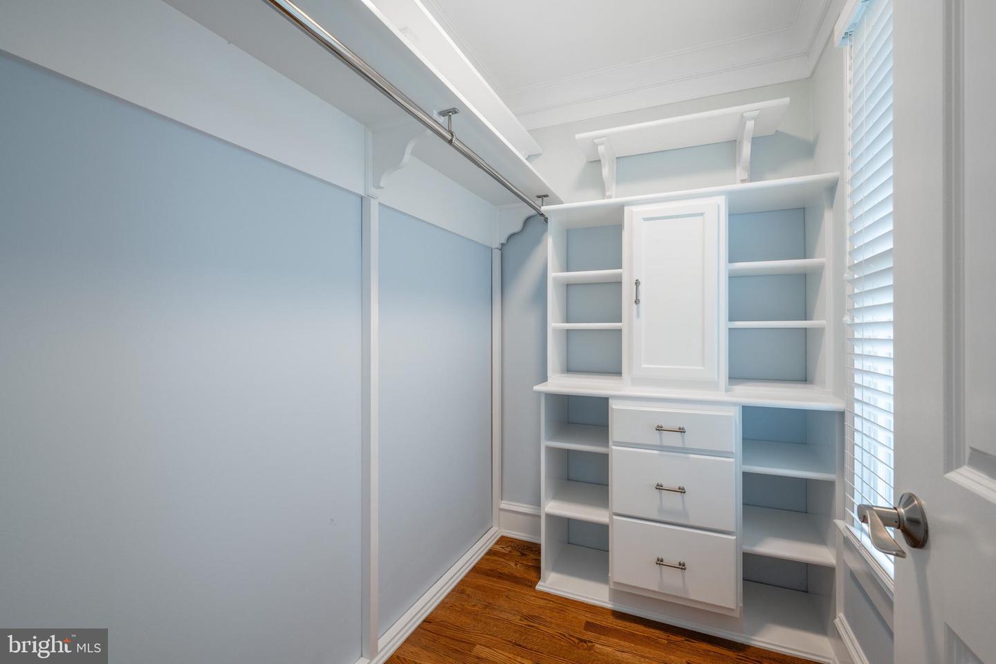713 S UNION ST, ALEXANDRIA, Virginia 22314, 3 Bedrooms Bedrooms, ,4 BathroomsBathrooms,Residential,For sale,713 S UNION ST,VAAX2046772 MLS # VAAX2046772