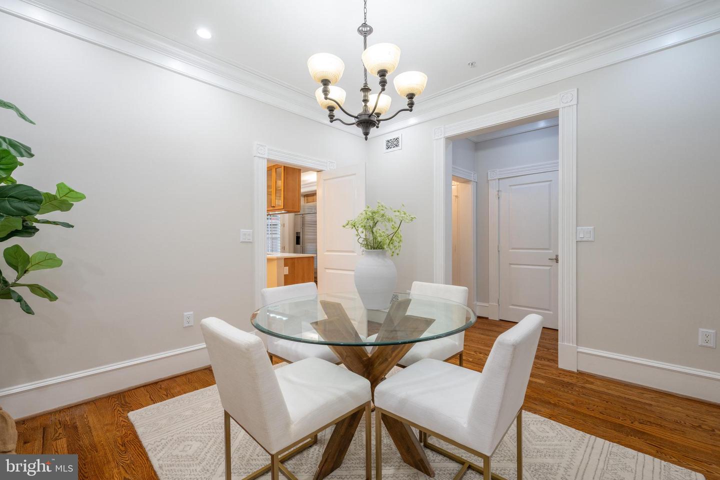 713 S UNION ST, ALEXANDRIA, Virginia 22314, 3 Bedrooms Bedrooms, ,4 BathroomsBathrooms,Residential,For sale,713 S UNION ST,VAAX2046772 MLS # VAAX2046772