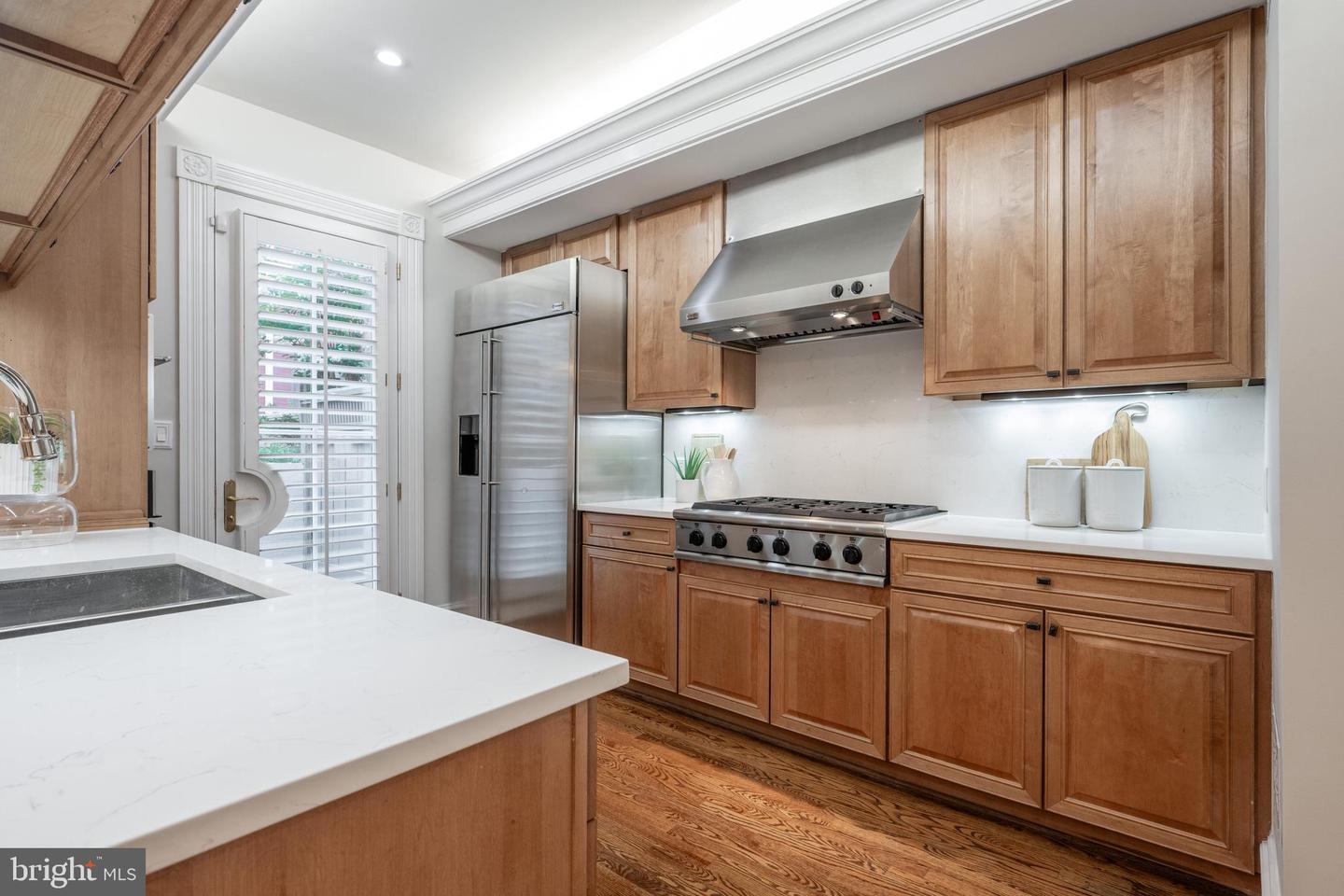 713 S UNION ST, ALEXANDRIA, Virginia 22314, 3 Bedrooms Bedrooms, ,4 BathroomsBathrooms,Residential,For sale,713 S UNION ST,VAAX2046772 MLS # VAAX2046772
