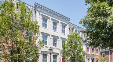 713 S UNION ST, ALEXANDRIA, Virginia 22314, 3 Bedrooms Bedrooms, ,4 BathroomsBathrooms,Residential,For sale,713 S UNION ST,VAAX2046772 MLS # VAAX2046772