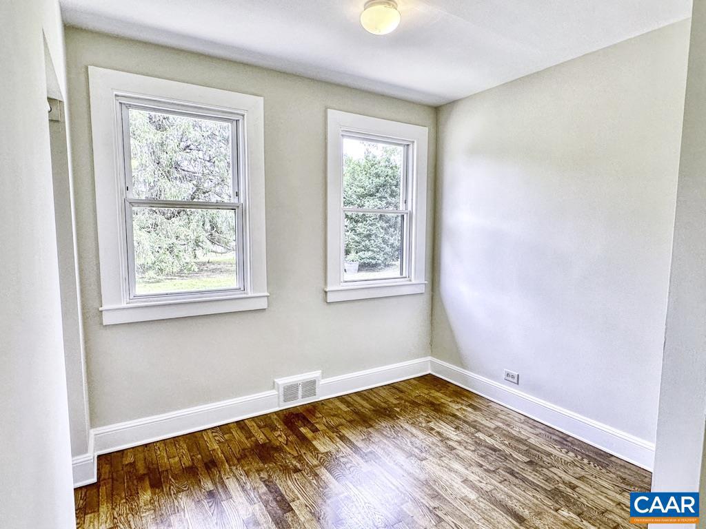 211 MARTINSBURG AVE, GORDONSVILLE, Virginia 22942, 2 Bedrooms Bedrooms, ,2 BathroomsBathrooms,Residential,For sale,211 MARTINSBURG AVE,665937 MLS # 665937