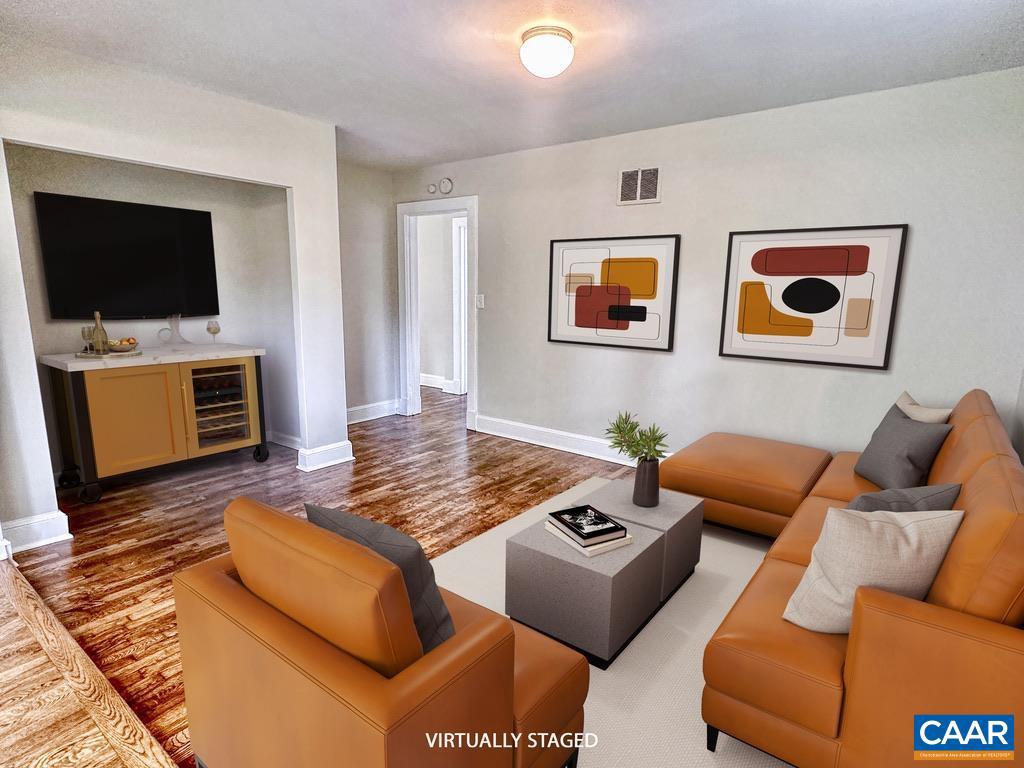 211 MARTINSBURG AVE, GORDONSVILLE, Virginia 22942, 2 Bedrooms Bedrooms, ,2 BathroomsBathrooms,Residential,For sale,211 MARTINSBURG AVE,665937 MLS # 665937