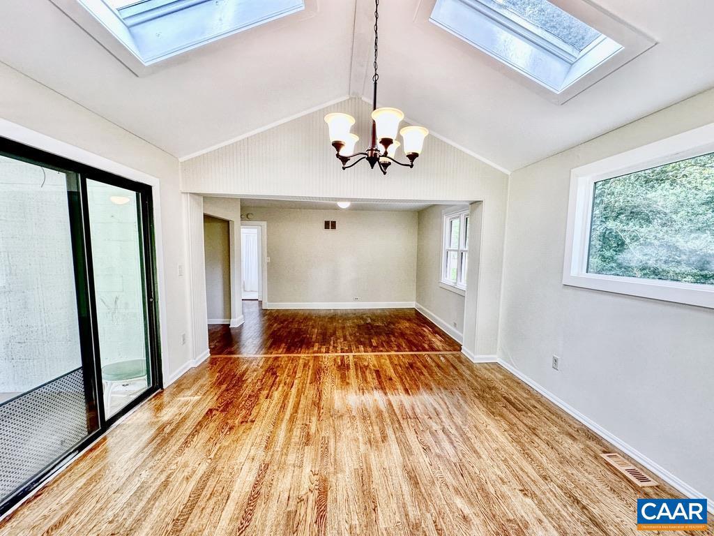 211 MARTINSBURG AVE, GORDONSVILLE, Virginia 22942, 2 Bedrooms Bedrooms, ,2 BathroomsBathrooms,Residential,For sale,211 MARTINSBURG AVE,665937 MLS # 665937