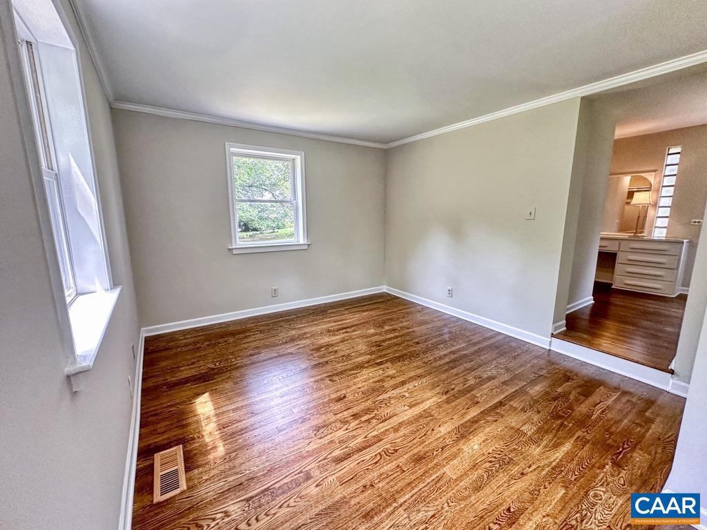 211 MARTINSBURG AVE, GORDONSVILLE, Virginia 22942, 2 Bedrooms Bedrooms, ,2 BathroomsBathrooms,Residential,For sale,211 MARTINSBURG AVE,665937 MLS # 665937