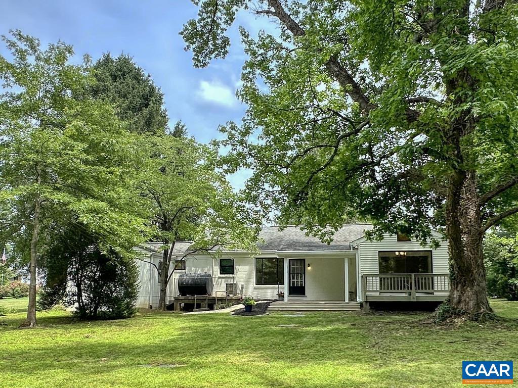 211 MARTINSBURG AVE, GORDONSVILLE, Virginia 22942, 2 Bedrooms Bedrooms, ,2 BathroomsBathrooms,Residential,For sale,211 MARTINSBURG AVE,665937 MLS # 665937