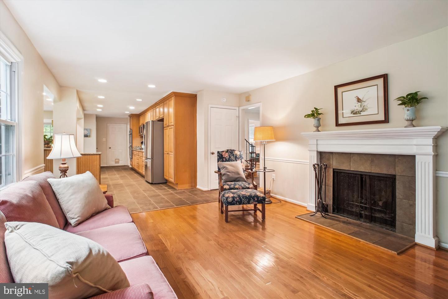 3010 PHYLLMAR PL, OAKTON, Virginia 22124, 5 Bedrooms Bedrooms, ,3 BathroomsBathrooms,Residential,For sale,3010 PHYLLMAR PL,VAFX2248134 MLS # VAFX2248134