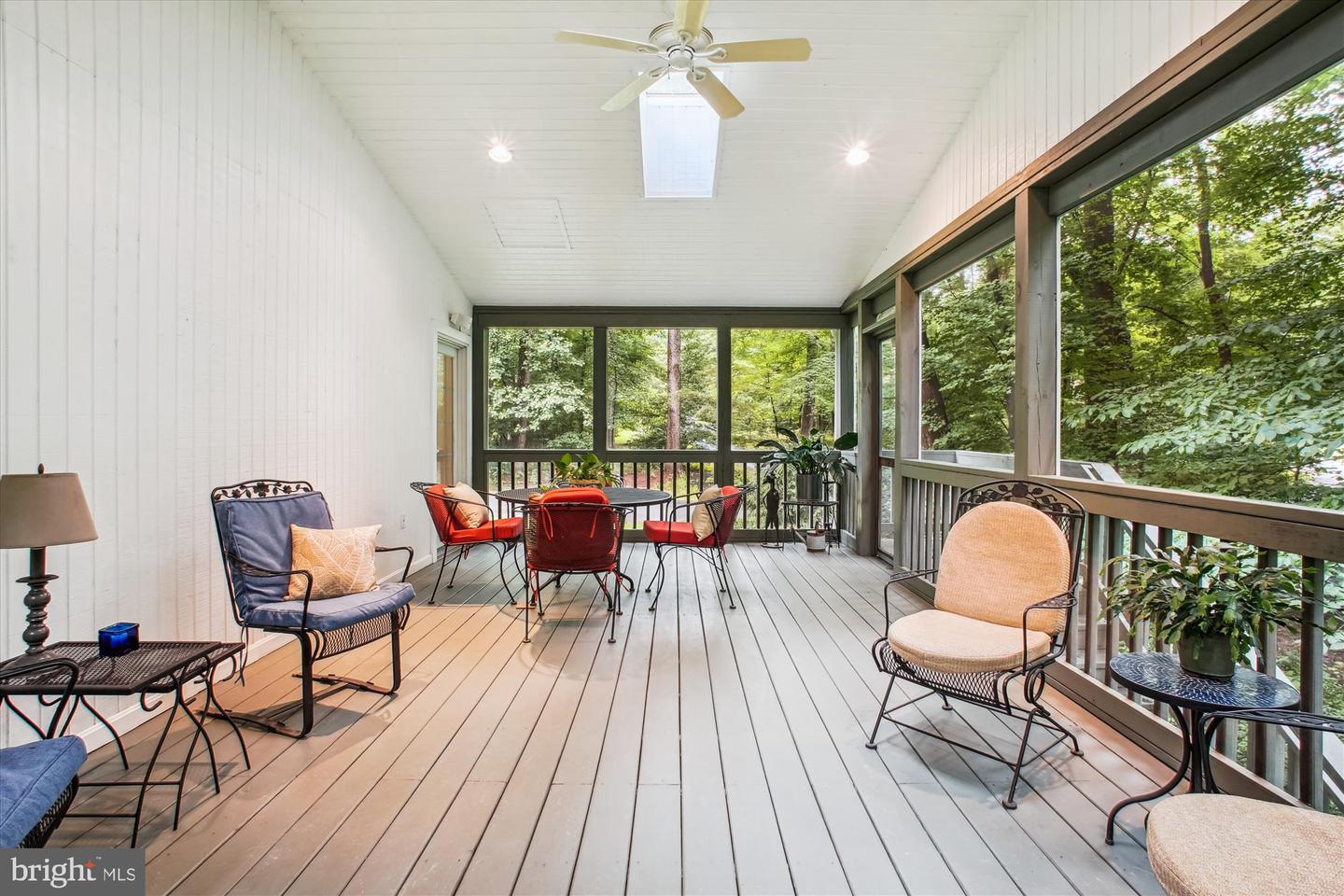 3010 PHYLLMAR PL, OAKTON, Virginia 22124, 5 Bedrooms Bedrooms, ,3 BathroomsBathrooms,Residential,For sale,3010 PHYLLMAR PL,VAFX2248134 MLS # VAFX2248134