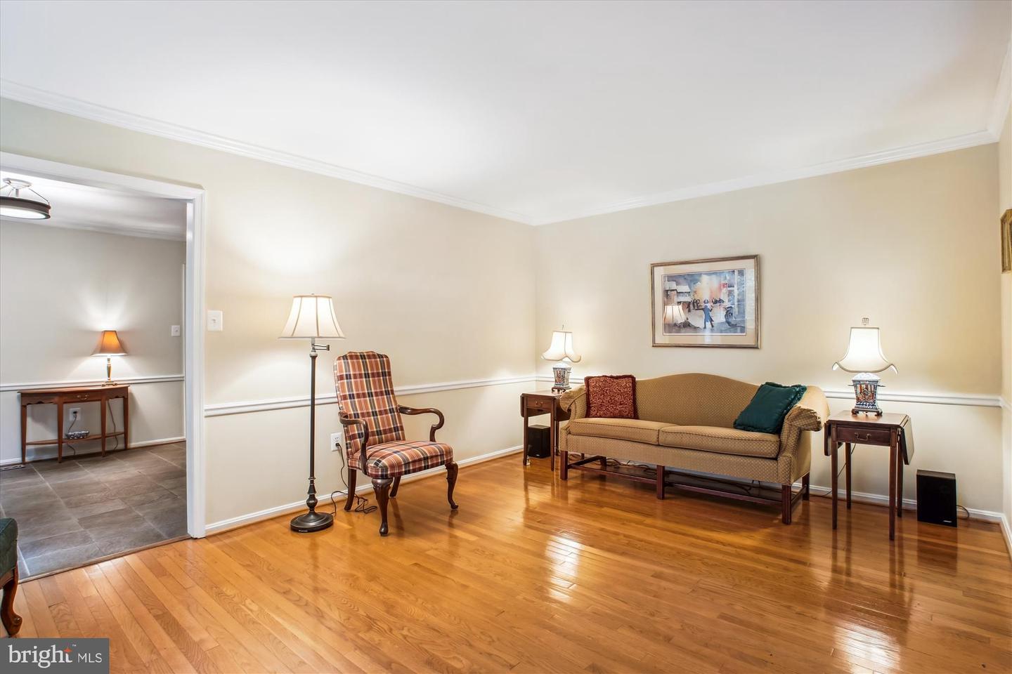 3010 PHYLLMAR PL, OAKTON, Virginia 22124, 5 Bedrooms Bedrooms, ,3 BathroomsBathrooms,Residential,For sale,3010 PHYLLMAR PL,VAFX2248134 MLS # VAFX2248134