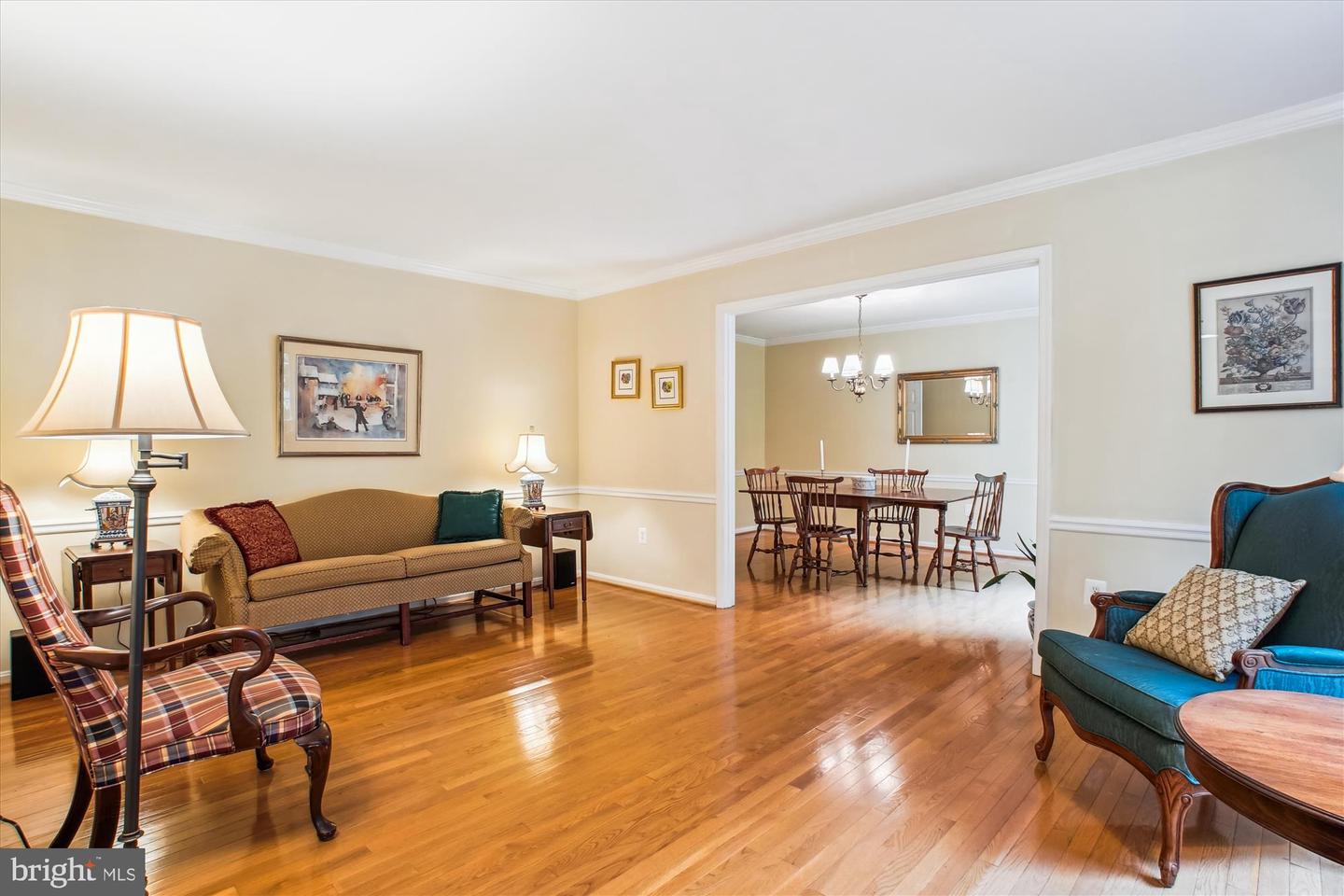 3010 PHYLLMAR PL, OAKTON, Virginia 22124, 5 Bedrooms Bedrooms, ,3 BathroomsBathrooms,Residential,For sale,3010 PHYLLMAR PL,VAFX2248134 MLS # VAFX2248134