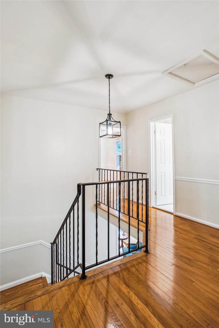 3010 PHYLLMAR PL, OAKTON, Virginia 22124, 5 Bedrooms Bedrooms, ,3 BathroomsBathrooms,Residential,For sale,3010 PHYLLMAR PL,VAFX2248134 MLS # VAFX2248134