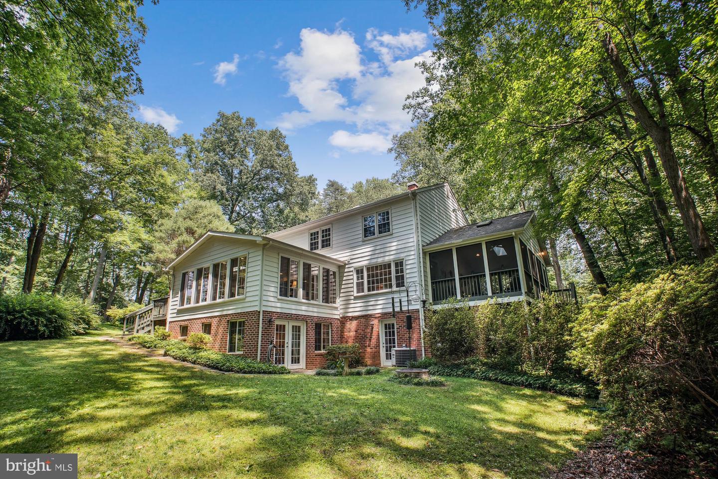 3010 PHYLLMAR PL, OAKTON, Virginia 22124, 5 Bedrooms Bedrooms, ,3 BathroomsBathrooms,Residential,For sale,3010 PHYLLMAR PL,VAFX2248134 MLS # VAFX2248134