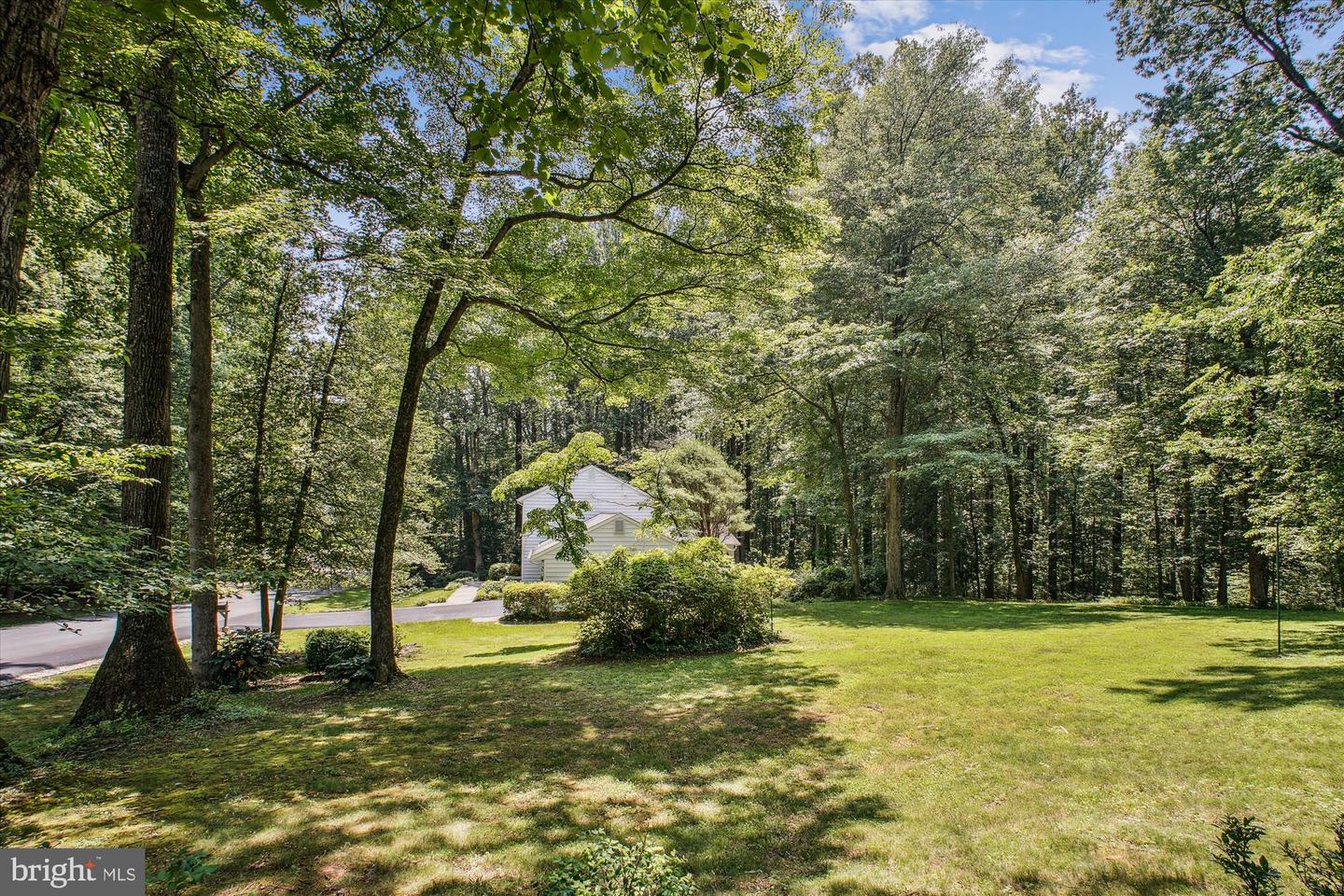3010 PHYLLMAR PL, OAKTON, Virginia 22124, 5 Bedrooms Bedrooms, ,3 BathroomsBathrooms,Residential,For sale,3010 PHYLLMAR PL,VAFX2248134 MLS # VAFX2248134