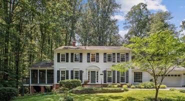 3010 PHYLLMAR PL, OAKTON, Virginia 22124, 5 Bedrooms Bedrooms, ,3 BathroomsBathrooms,Residential,For sale,3010 PHYLLMAR PL,VAFX2248134 MLS # VAFX2248134