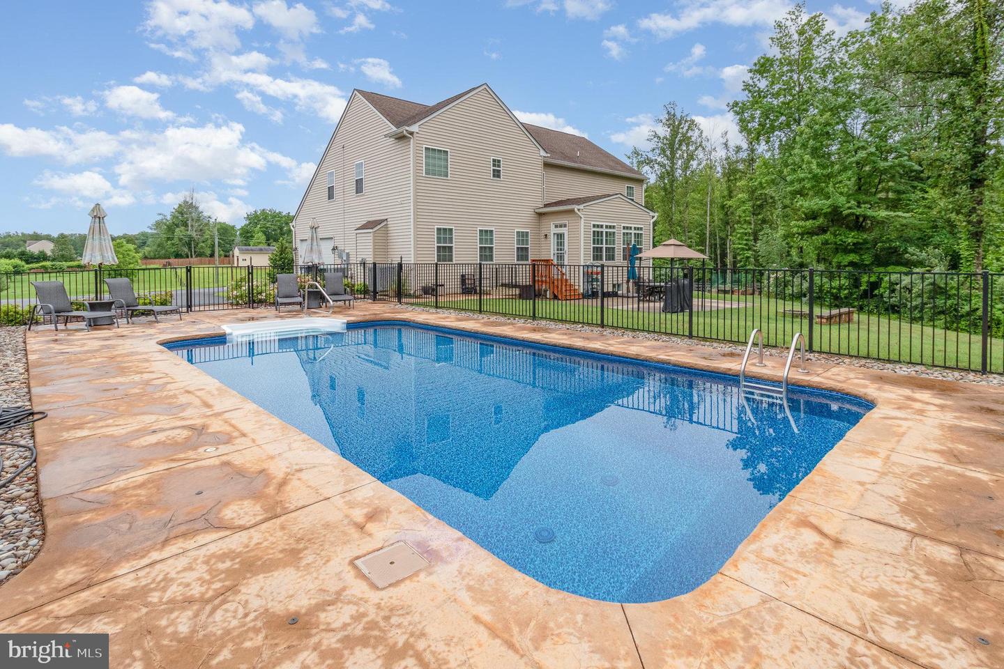 516 RICHARDS FERRY RD, FREDERICKSBURG, Virginia 22406, 5 Bedrooms Bedrooms, ,3 BathroomsBathrooms,Residential,For sale,516 RICHARDS FERRY RD,VAST2039956 MLS # VAST2039956