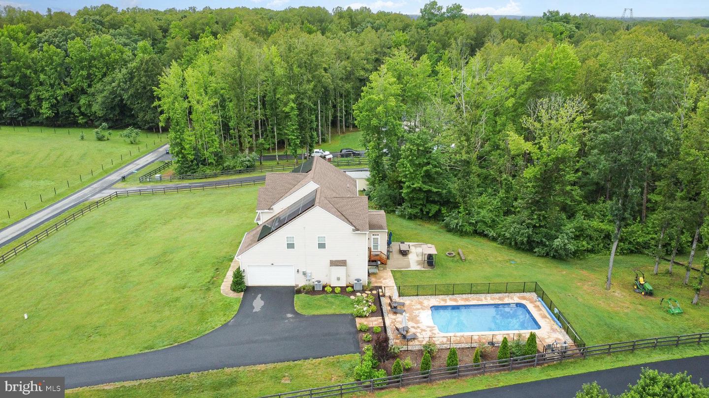 516 RICHARDS FERRY RD, FREDERICKSBURG, Virginia 22406, 5 Bedrooms Bedrooms, ,3 BathroomsBathrooms,Residential,For sale,516 RICHARDS FERRY RD,VAST2039956 MLS # VAST2039956