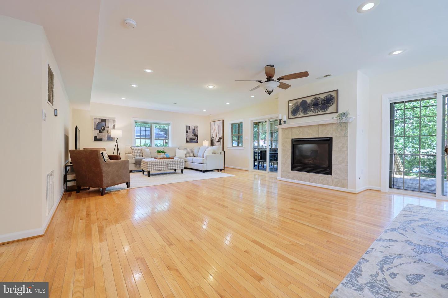 2933 FAIRMONT ST, FALLS CHURCH, Virginia 22042, 5 Bedrooms Bedrooms, ,4 BathroomsBathrooms,Residential,For sale,2933 FAIRMONT ST,VAFX2249024 MLS # VAFX2249024