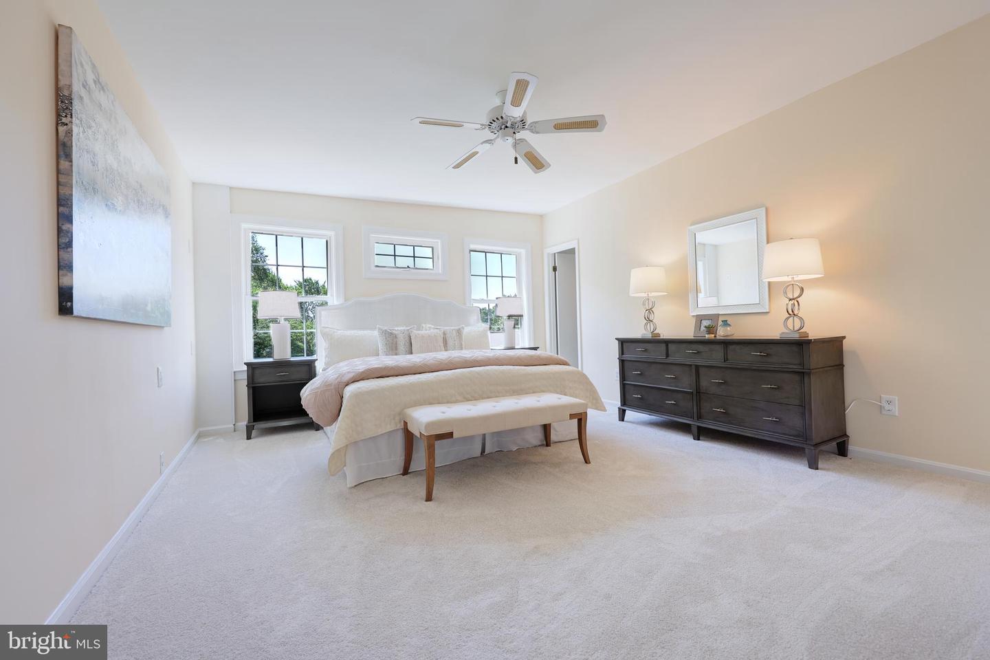2933 FAIRMONT ST, FALLS CHURCH, Virginia 22042, 5 Bedrooms Bedrooms, ,4 BathroomsBathrooms,Residential,For sale,2933 FAIRMONT ST,VAFX2249024 MLS # VAFX2249024