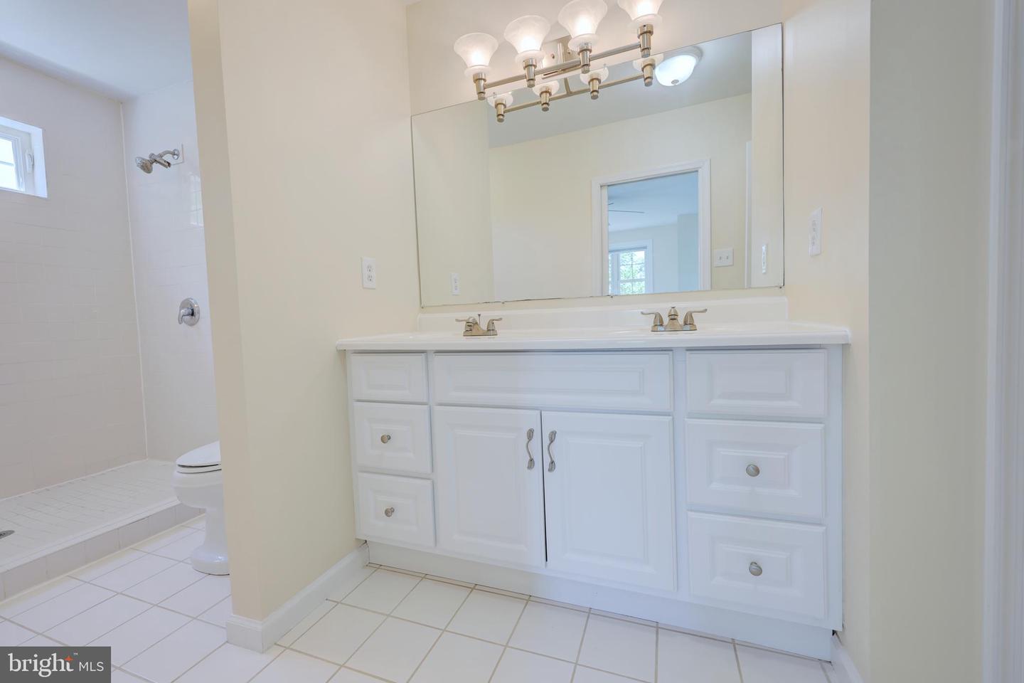 2933 FAIRMONT ST, FALLS CHURCH, Virginia 22042, 5 Bedrooms Bedrooms, ,4 BathroomsBathrooms,Residential,For sale,2933 FAIRMONT ST,VAFX2249024 MLS # VAFX2249024