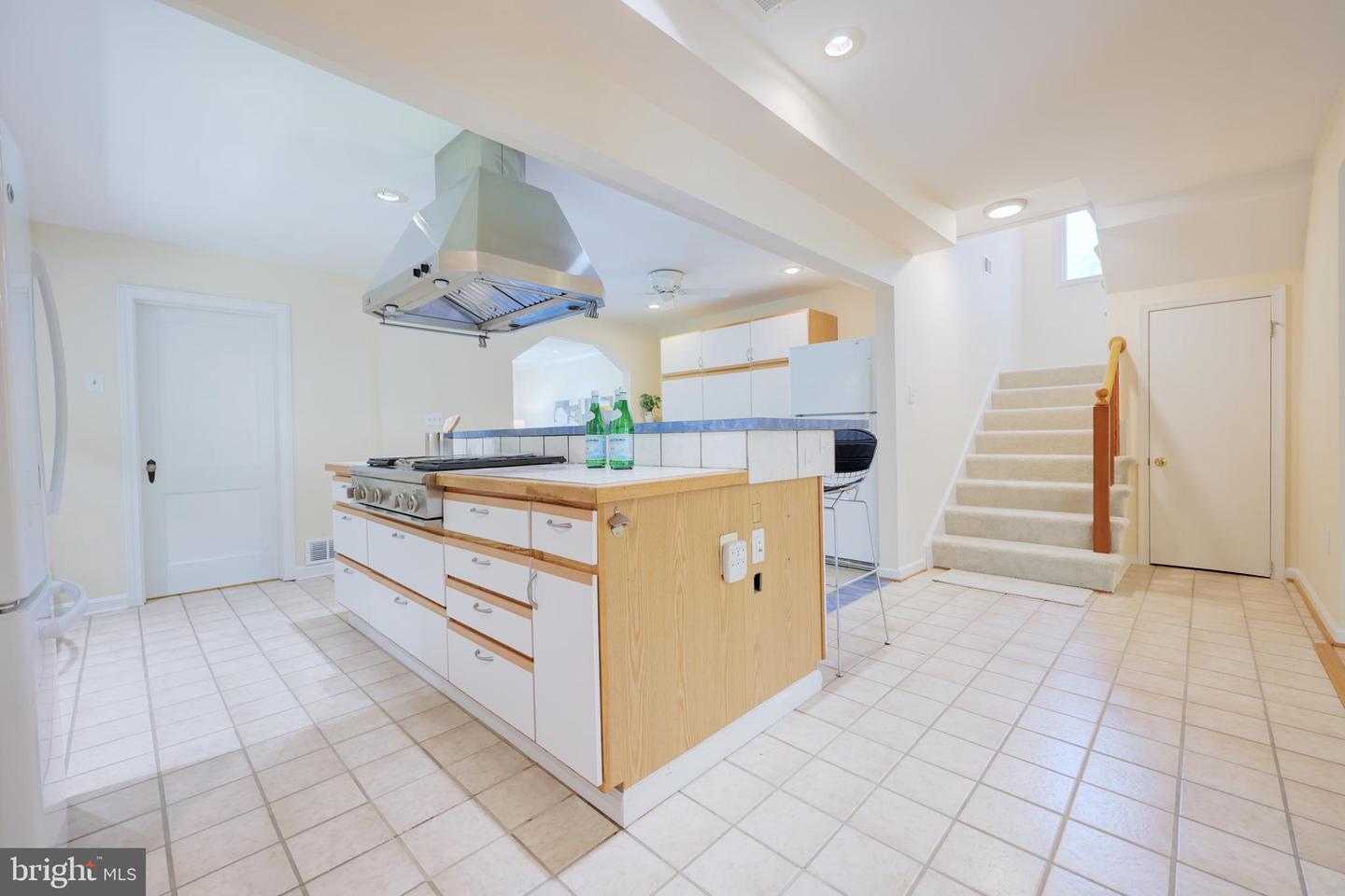 2933 FAIRMONT ST, FALLS CHURCH, Virginia 22042, 5 Bedrooms Bedrooms, ,4 BathroomsBathrooms,Residential,For sale,2933 FAIRMONT ST,VAFX2249024 MLS # VAFX2249024