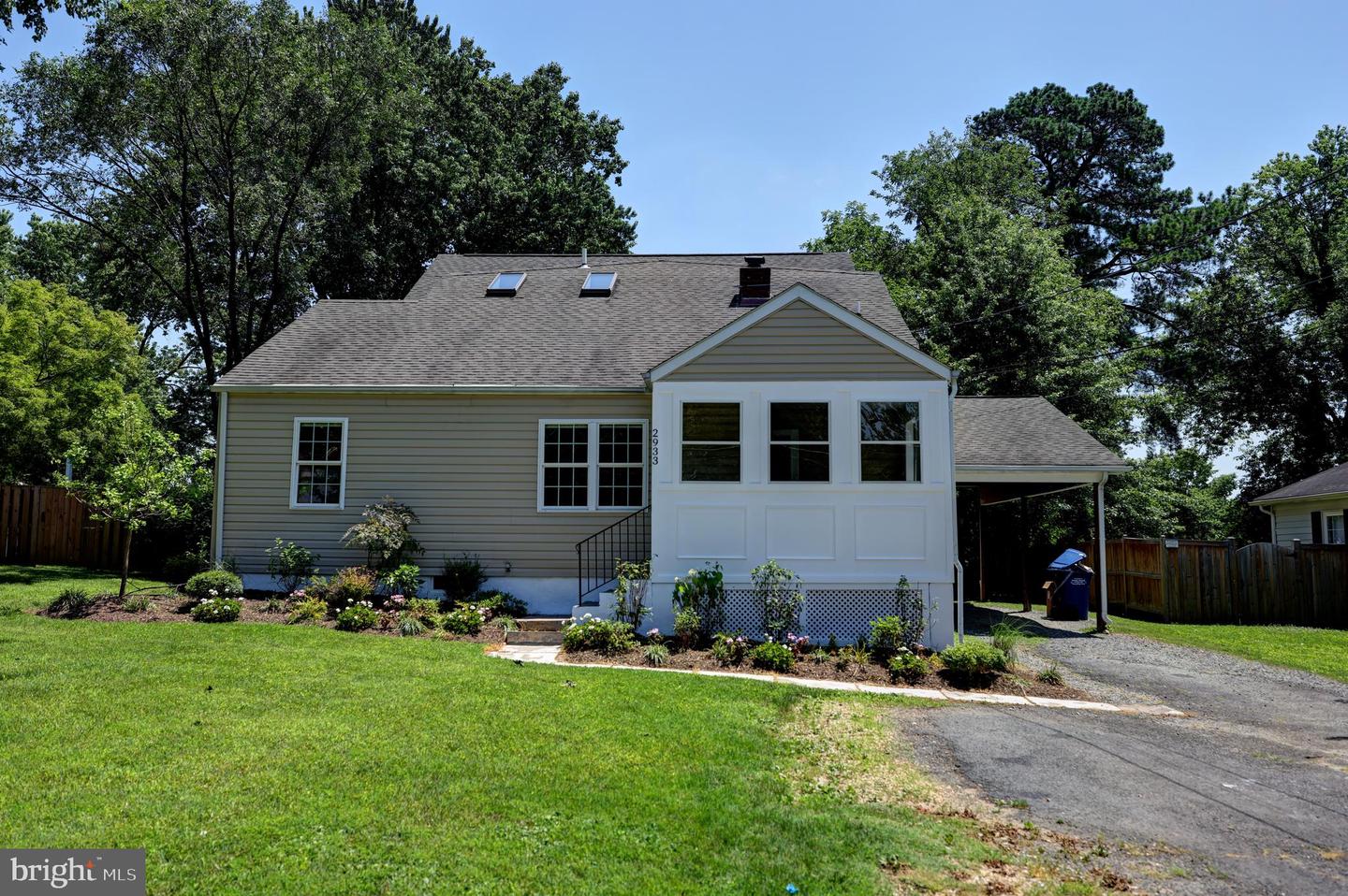 2933 FAIRMONT ST, FALLS CHURCH, Virginia 22042, 5 Bedrooms Bedrooms, ,4 BathroomsBathrooms,Residential,For sale,2933 FAIRMONT ST,VAFX2249024 MLS # VAFX2249024