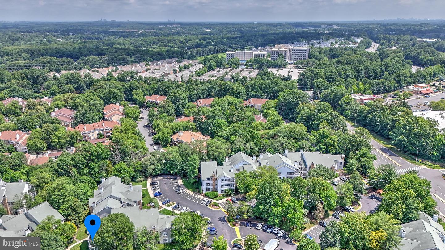 13085 AUTUMN WOODS WAY #206, FAIRFAX, Virginia 22033, 2 Bedrooms Bedrooms, 2 Rooms Rooms,2 BathroomsBathrooms,Residential,For sale,13085 AUTUMN WOODS WAY #206,VAFX2249224 MLS # VAFX2249224