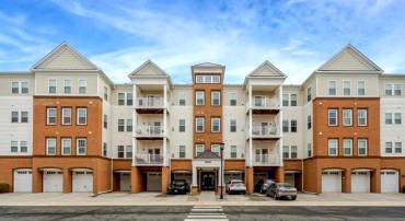 24660 WOOLLY MAMMOTH TER #404, ALDIE, Virginia 20105, 3 Bedrooms Bedrooms, ,2 BathroomsBathrooms,Residential,For sale,24660 WOOLLY MAMMOTH TER #404,VALO2100146 MLS # VALO2100146