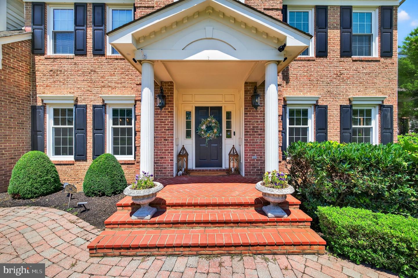 11910 CRAYTON CT, HERNDON, Virginia 20170, 5 Bedrooms Bedrooms, ,4 BathroomsBathrooms,Residential,For sale,11910 CRAYTON CT,VAFX2248506 MLS # VAFX2248506