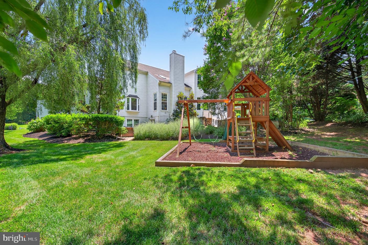 11910 CRAYTON CT, HERNDON, Virginia 20170, 5 Bedrooms Bedrooms, ,4 BathroomsBathrooms,Residential,For sale,11910 CRAYTON CT,VAFX2248506 MLS # VAFX2248506
