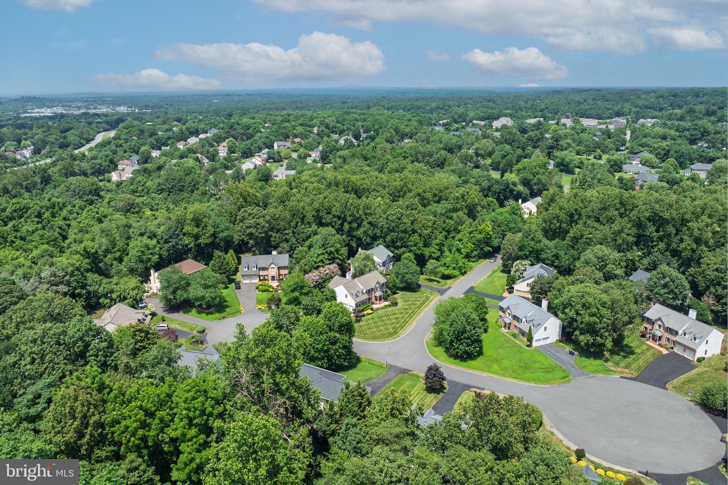 11910 CRAYTON CT, HERNDON, Virginia 20170, 5 Bedrooms Bedrooms, ,4 BathroomsBathrooms,Residential,For sale,11910 CRAYTON CT,VAFX2248506 MLS # VAFX2248506