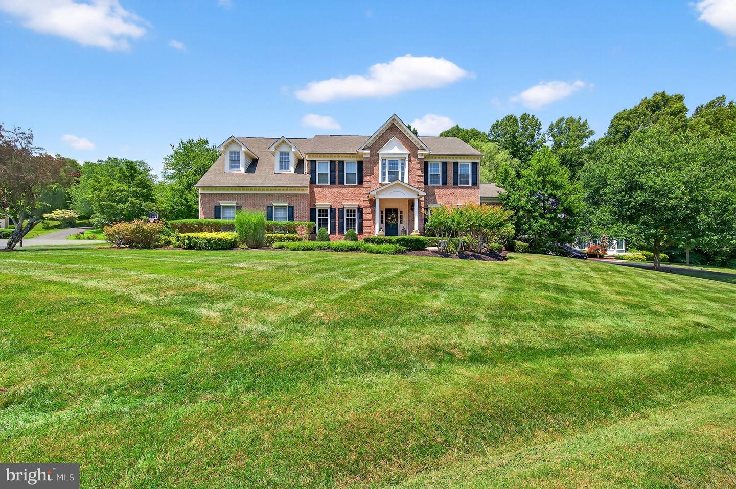 11910 CRAYTON CT, HERNDON, Virginia 20170, 5 Bedrooms Bedrooms, ,4 BathroomsBathrooms,Residential,For sale,11910 CRAYTON CT,VAFX2248506 MLS # VAFX2248506