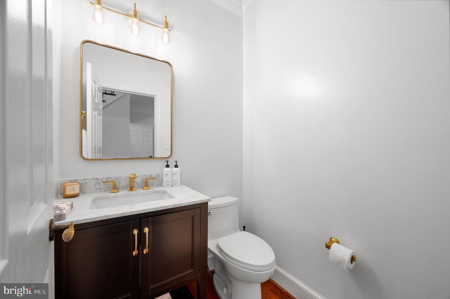 11910 CRAYTON CT, HERNDON, Virginia 20170, 5 Bedrooms Bedrooms, ,4 BathroomsBathrooms,Residential,For sale,11910 CRAYTON CT,VAFX2248506 MLS # VAFX2248506