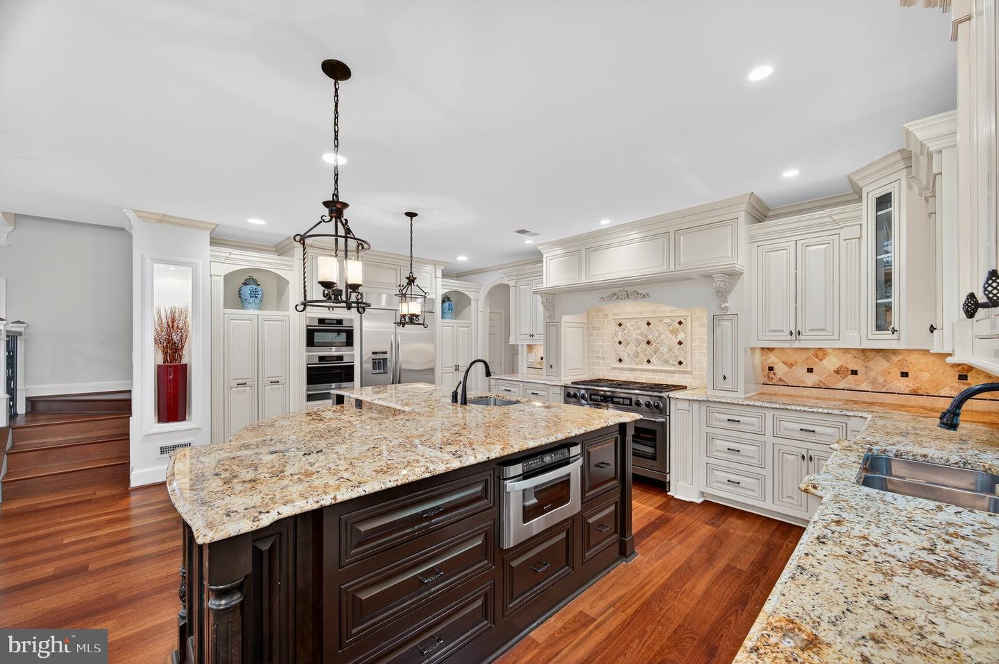 11910 CRAYTON CT, HERNDON, Virginia 20170, 5 Bedrooms Bedrooms, ,4 BathroomsBathrooms,Residential,For sale,11910 CRAYTON CT,VAFX2248506 MLS # VAFX2248506