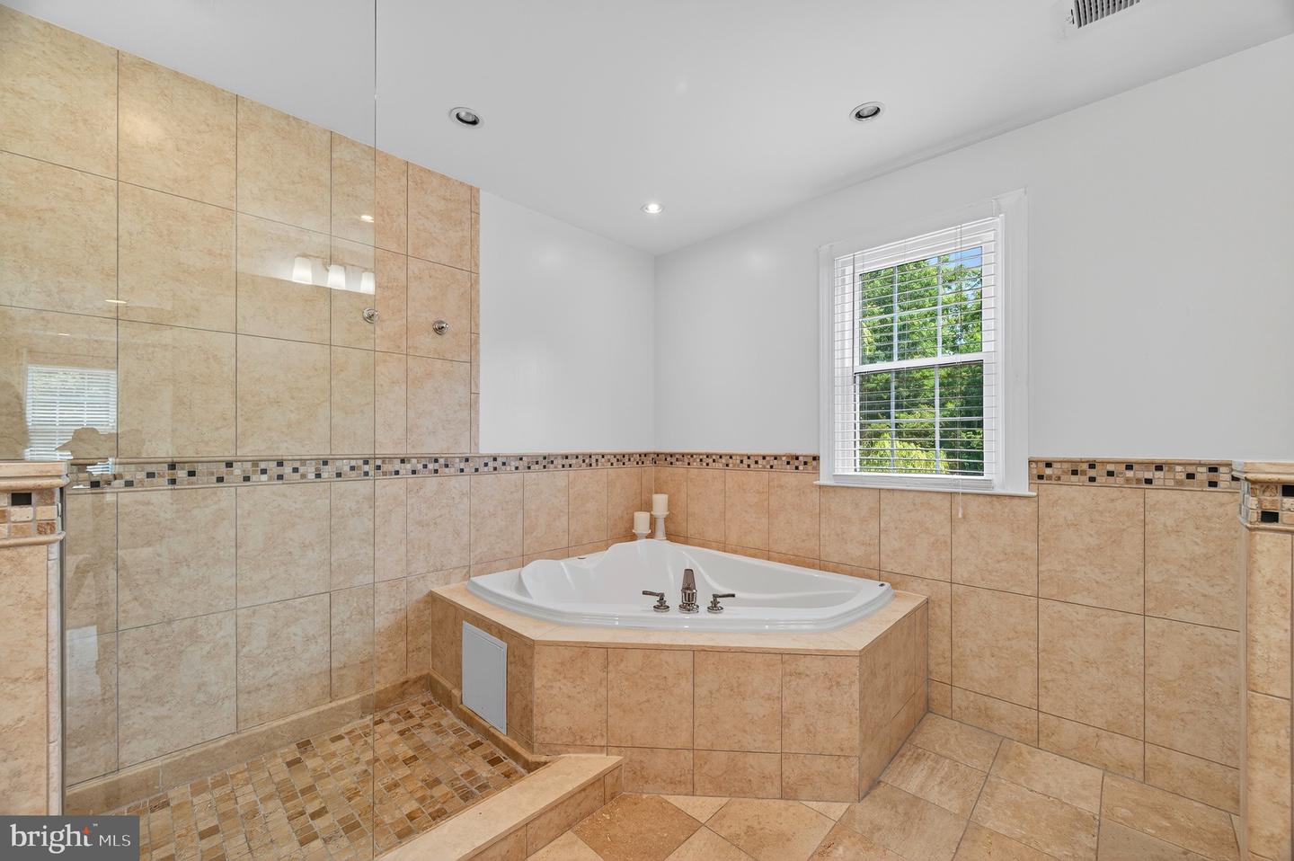 11910 CRAYTON CT, HERNDON, Virginia 20170, 5 Bedrooms Bedrooms, ,4 BathroomsBathrooms,Residential,For sale,11910 CRAYTON CT,VAFX2248506 MLS # VAFX2248506